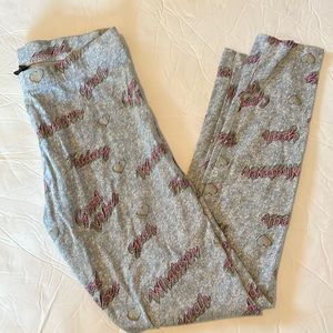 Girls primark gray leggings with hearts Sz 9-10 years